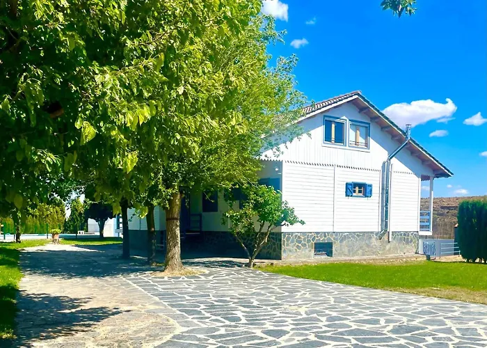 Villa Independente Con Piscina Privada - Perfecto Familia Y Grupos Alacon