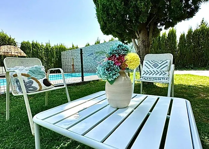 Independente Con Piscina Privada - Perfecto Familia Y Grupos Villa