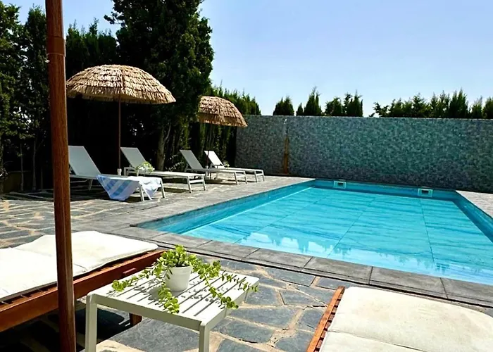 Independente Con Piscina Privada - Perfecto Familia Y Grupos Alacon