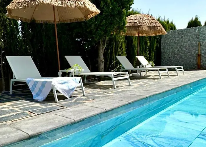 Villa Independente Con Piscina Privada - Perfecto Familia Y Grupos *